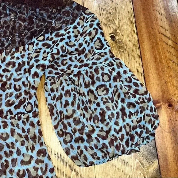 BCBG MAXAZRIA SHEER LEOPARD PRINT BLOUSE,  CINCHED WAIST LACE EMBELLISHMENTS - Picture 9 of 11